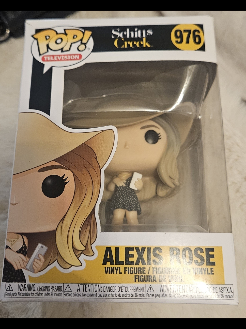 Funko Alexis Rose Vinyl Figure - Blonde Hair, Black Dress, Tan Hat